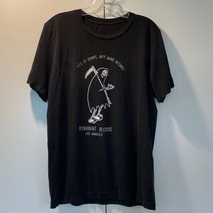 Soft black record shop T-shirt tee skeleton skull skateboard